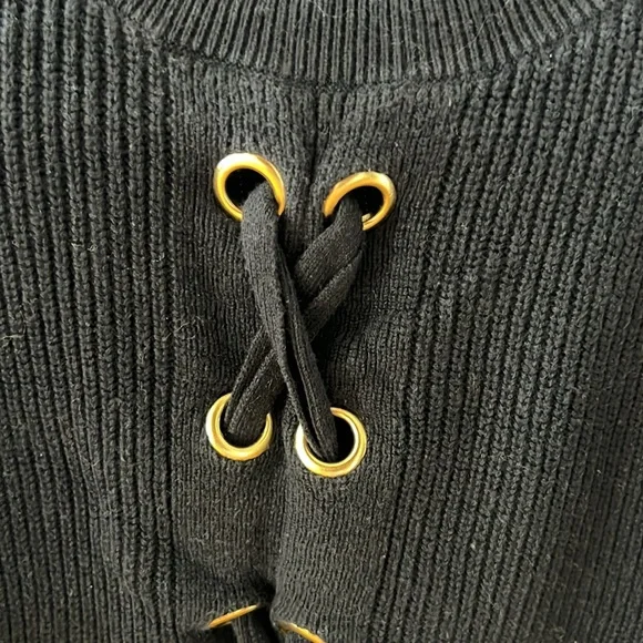 Women’s Knit Long Sleeve Thick Grommet Lace Up Sweater - Picture 3 of 7